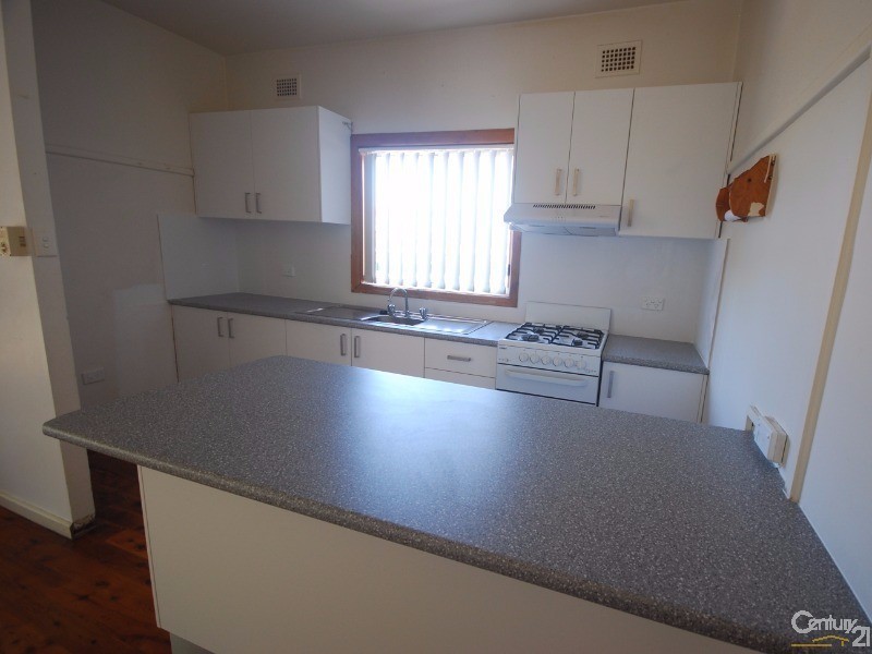 Fairfield East NSW 2165