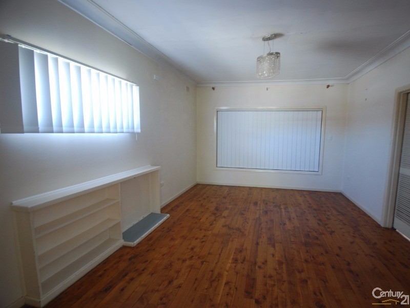 Fairfield East NSW 2165