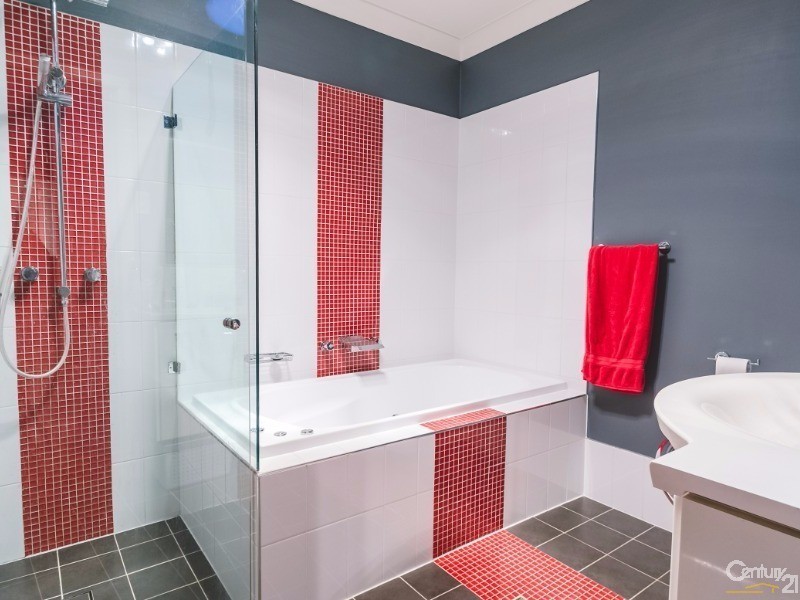 6 Olsen Street, Guildford NSW 2161