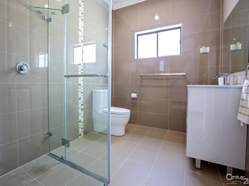 30  Peel Street, Canley Heights NSW 2166