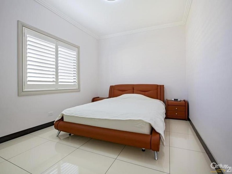 30  Peel Street, Canley Heights NSW 2166