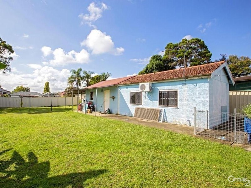 30  Peel Street, Canley Heights NSW 2166