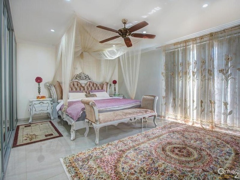 46 Kihilla Street, Fairfield Heights NSW 2165