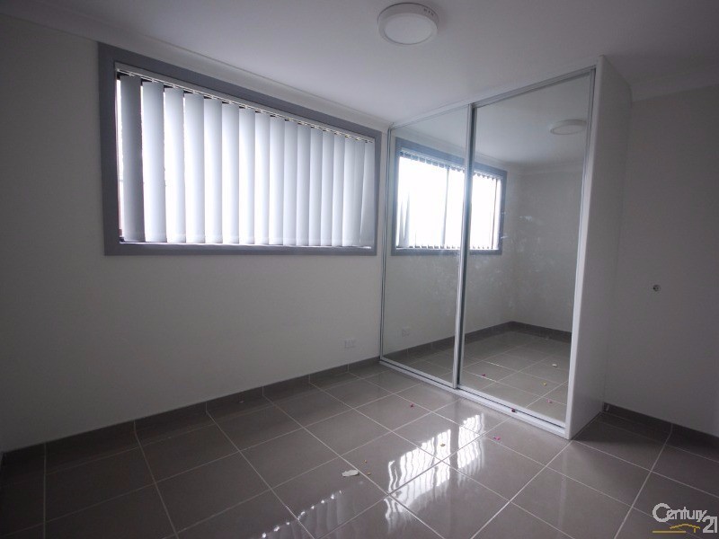 Fairfield West NSW 2165