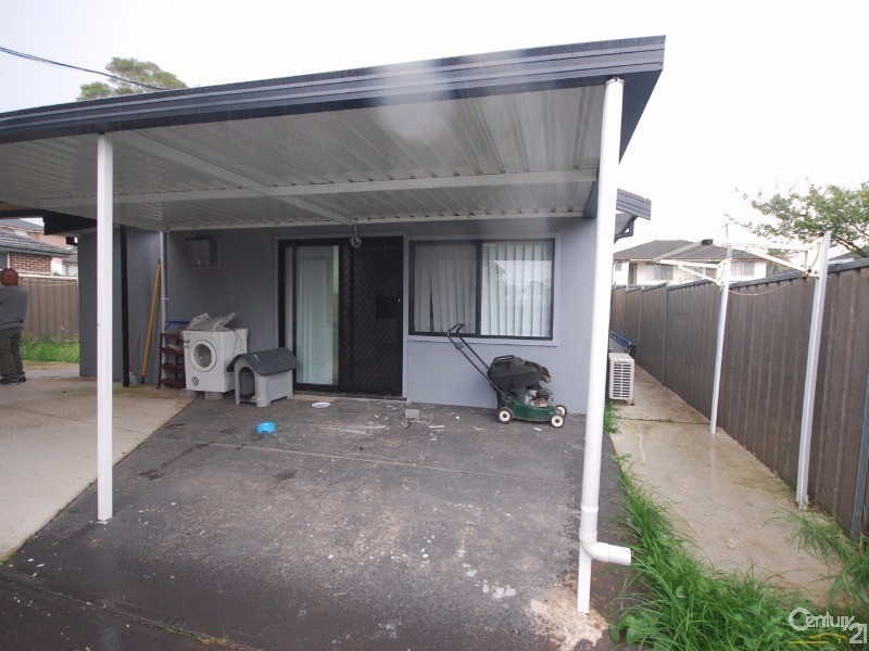 Fairfield West NSW 2165