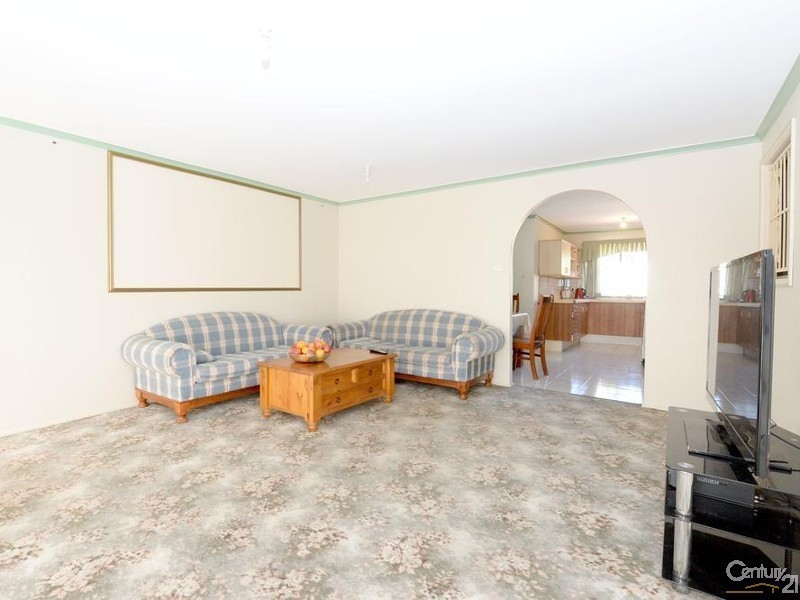 28 Cheyenne Road, Greenfield Park NSW 2176