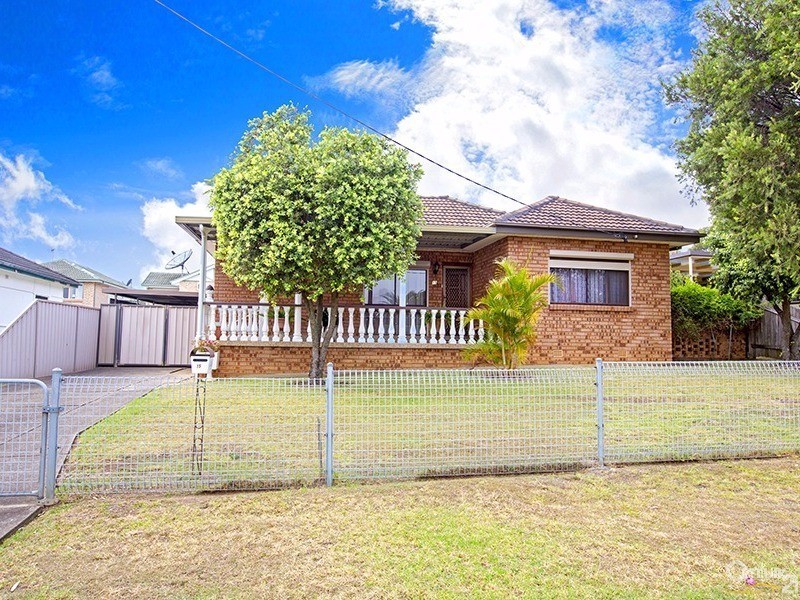 15 Allenby Street, Canley Heights NSW 2166