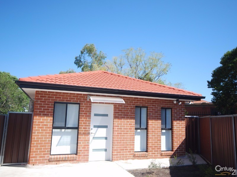 Fairfield West NSW 2165