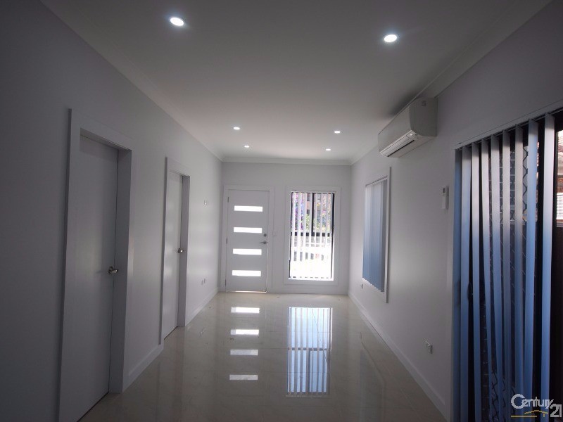 Fairfield West NSW 2165