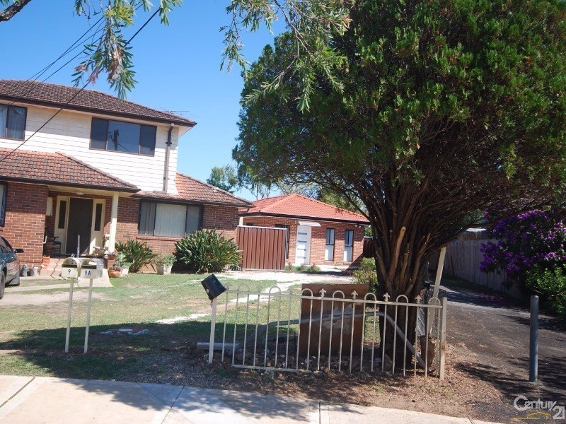 Fairfield West NSW 2165