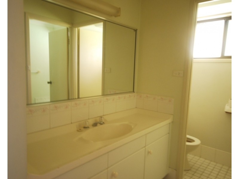 15a Findley Rd, Bringelly NSW 2556