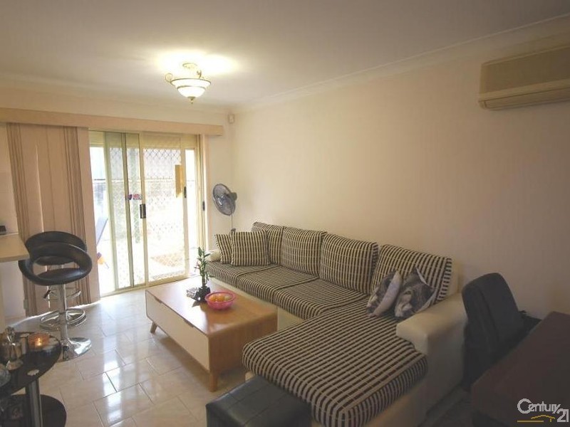 8/39 Boomerang Road, Edensor Park NSW 2176