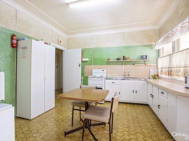 259 River Avenue, Carramar NSW 2163