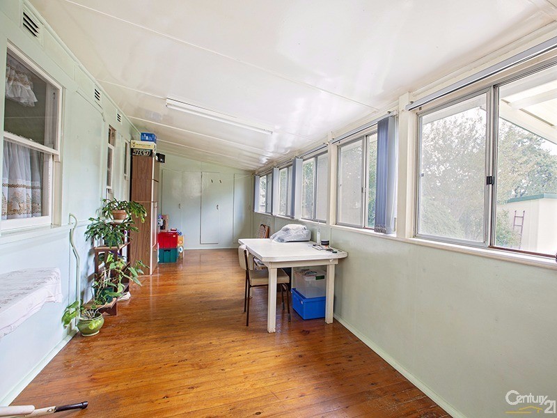 259 River Avenue, Carramar NSW 2163