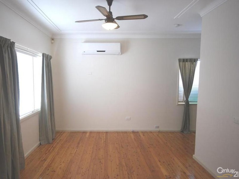 36 Foxlow Street, Canley Heights NSW 2166