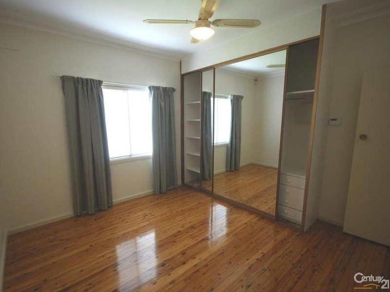 36 Foxlow Street, Canley Heights NSW 2166