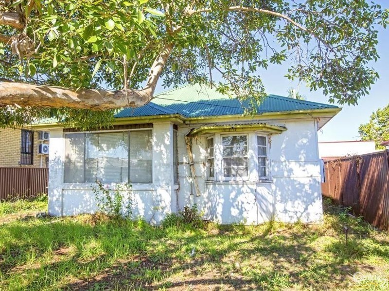 10  Torrens Street, Canley Heights NSW 2166