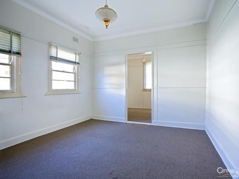 35 Ascot Street, Canley Heights NSW 2166