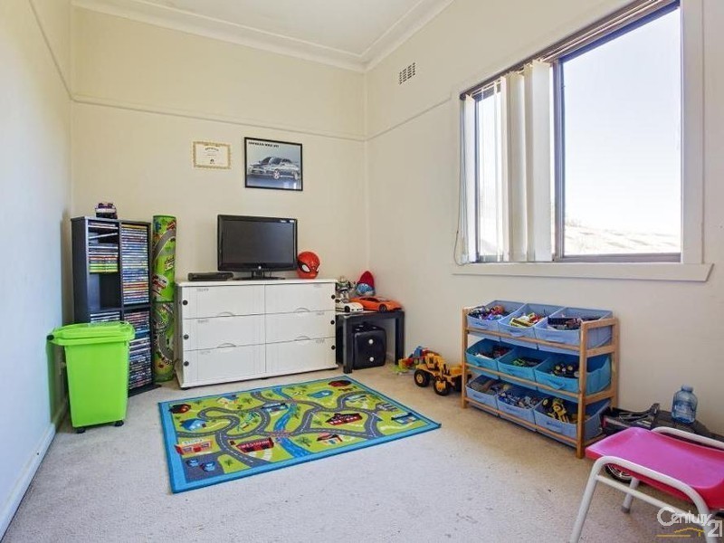 18 Virginia Street, Guildford West NSW 2161