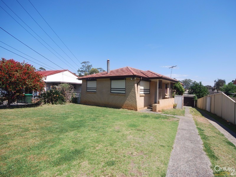 9 Busby Road, Busby NSW 2168