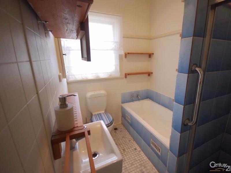 Canley Heights NSW 2166