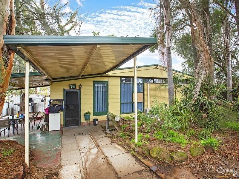 15 Shamrock Street, Smithfield NSW 2164