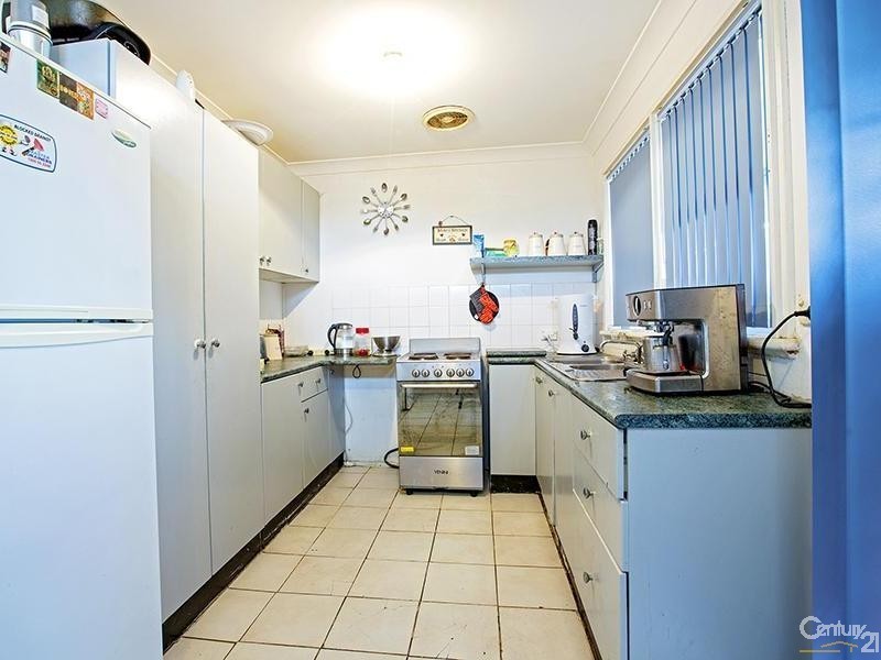 15 Shamrock Street, Smithfield NSW 2164