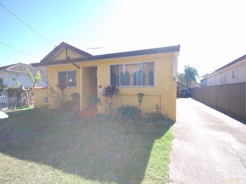 Fairfield East NSW 2165