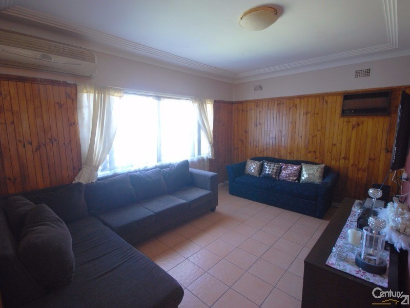 66 Wolseley Street, Fairfield NSW 2165