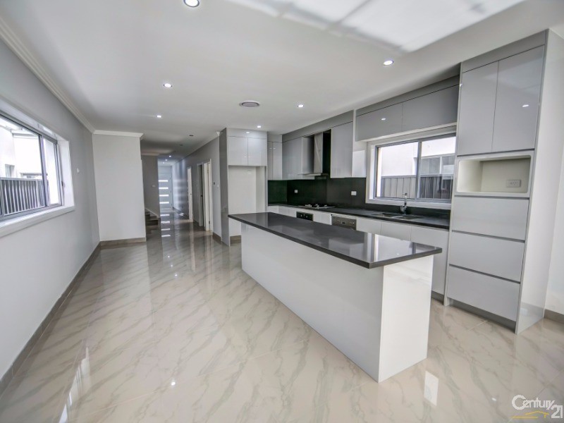 33A-33B Evans Street, Fairfield Heights NSW 2165