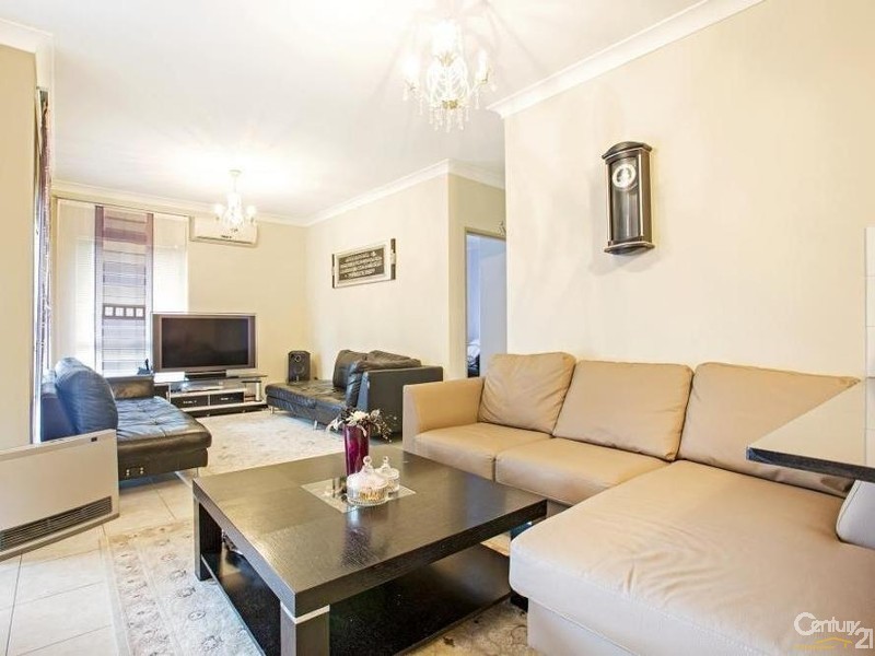 8/14-18 Fairlight Avenue, Fairfield NSW 2165