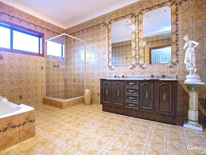 5 Francis Street, Fairfield NSW 2165