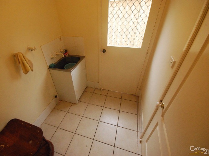 Fairfield East NSW 2165