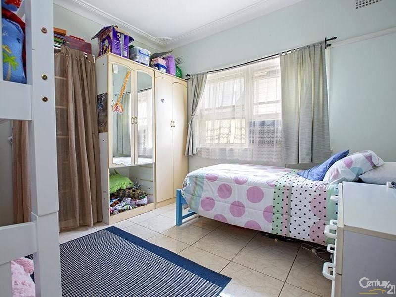 324 Brenan Street, Smithfield NSW 2164