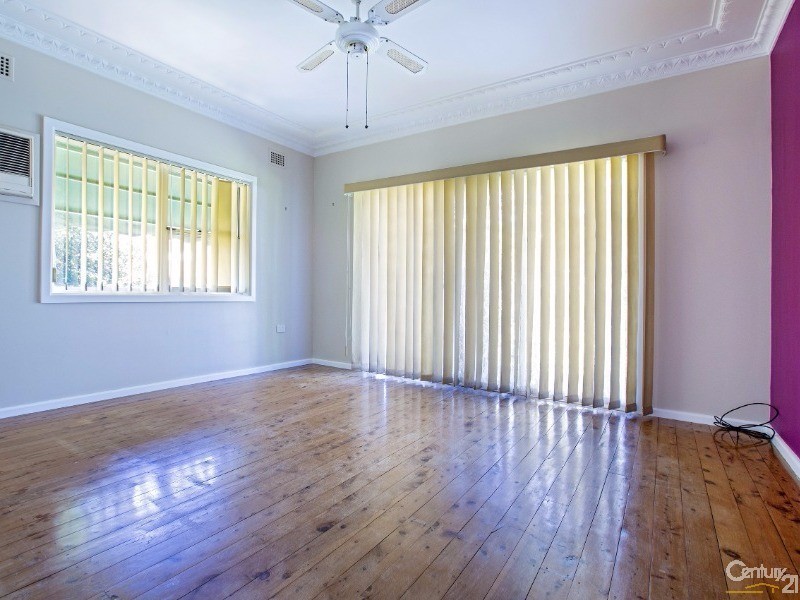 8 Raleigh Street, Guildford NSW 2161