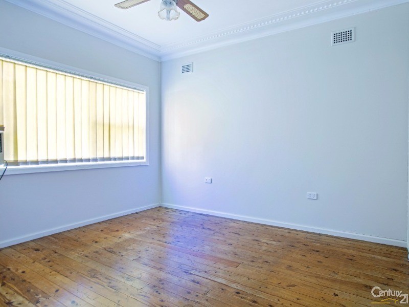 8 Raleigh Street, Guildford NSW 2161