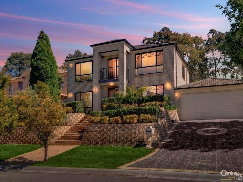 11 Hilton Crescent, Casula NSW 2170