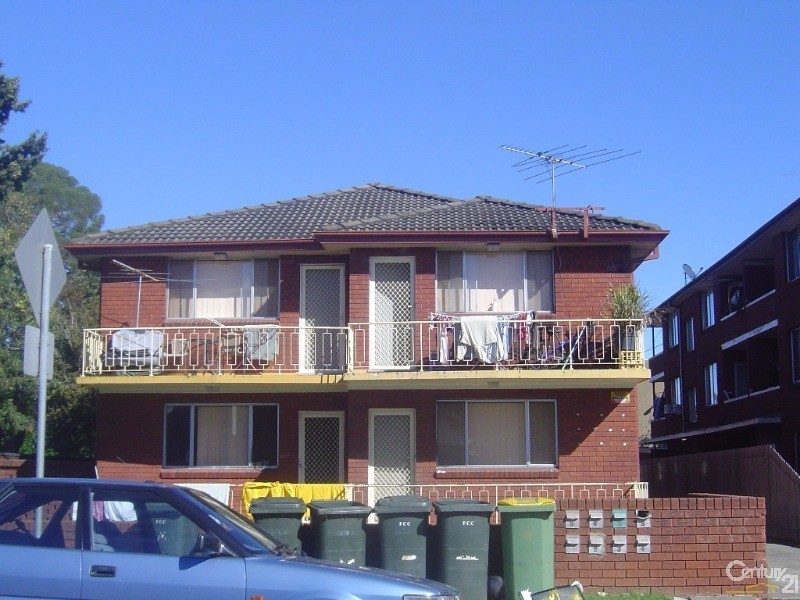Fairfield NSW 2165