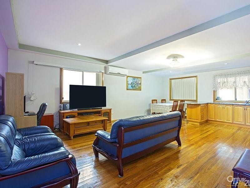 11 Shortlands Street, Canley Vale NSW 2166