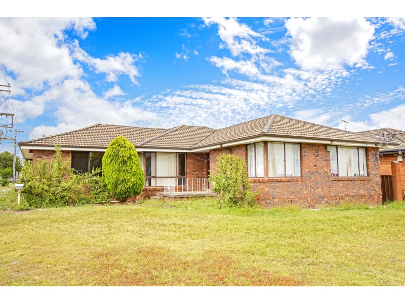 6  Musgrave Crescent, Fairfield West NSW 2165