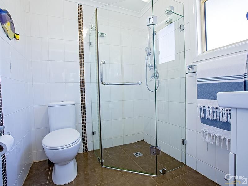 15 Coleraine Street, Fairfield NSW 2165