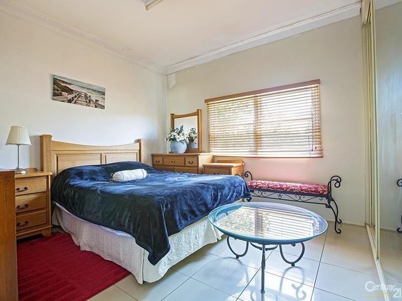 15 Coleraine Street, Fairfield NSW 2165