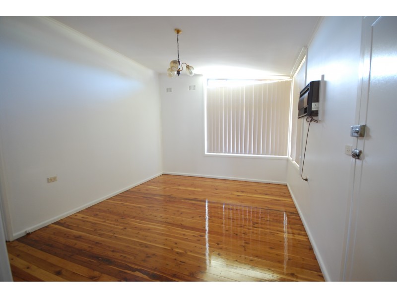 Fairfield West NSW 2165