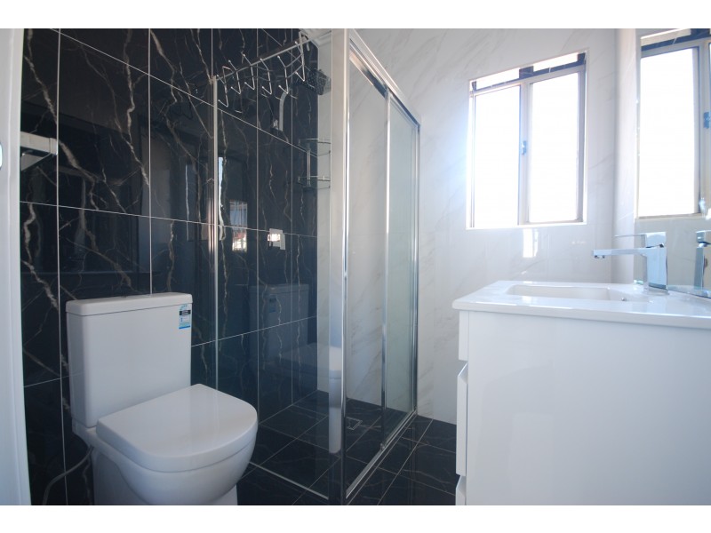 Edensor Park NSW 2176