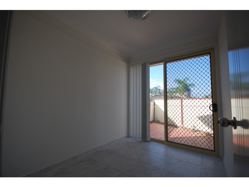 Edensor Park NSW 2176