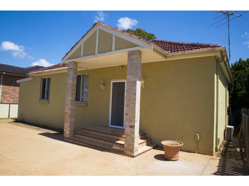 1 Francis Street, Fairfield NSW 2165