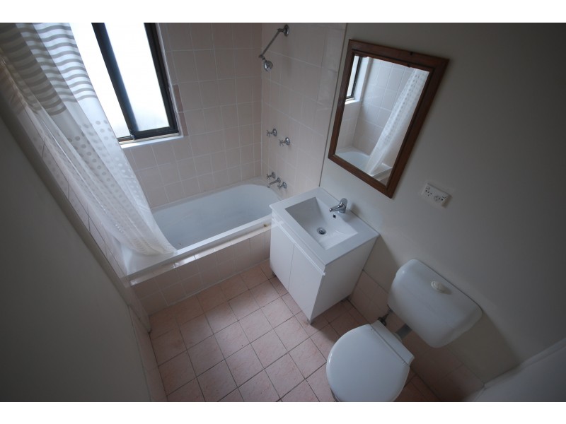 Canley Heights NSW 2166