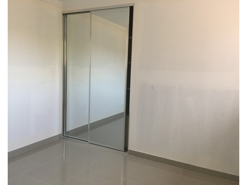 Edensor Park NSW 2176