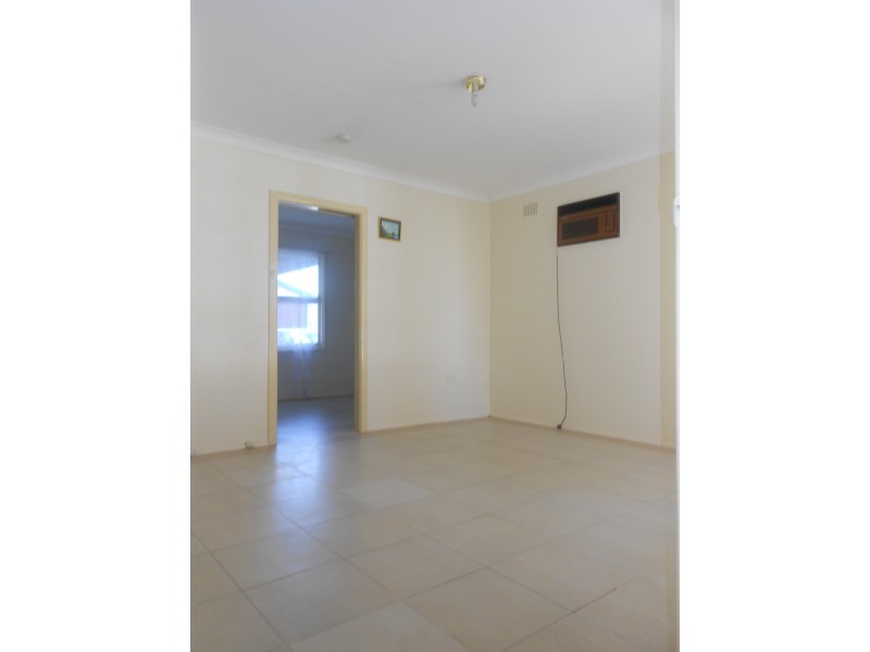 Fairfield West NSW 2165