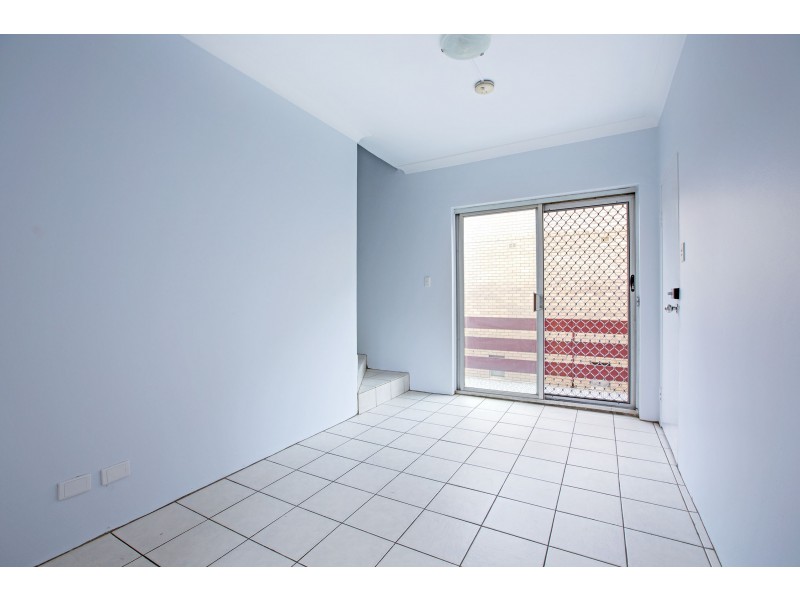 7/74 Harris Street, Fairfield NSW 2165